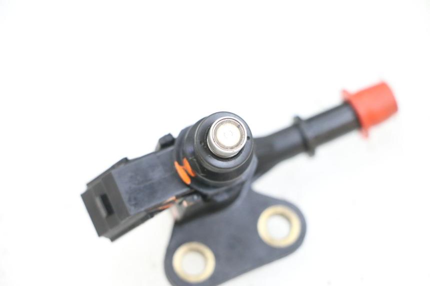 photo de INJECTEUR PIAGGIO ZIP 4T 50 (2018 - 2020) - Détail de la pièce