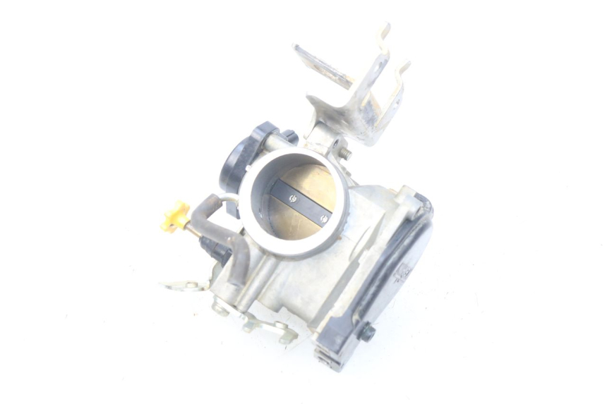 photo de INJECTION HONDA CRF 250 (2013 - 2016) - Gros plan technique