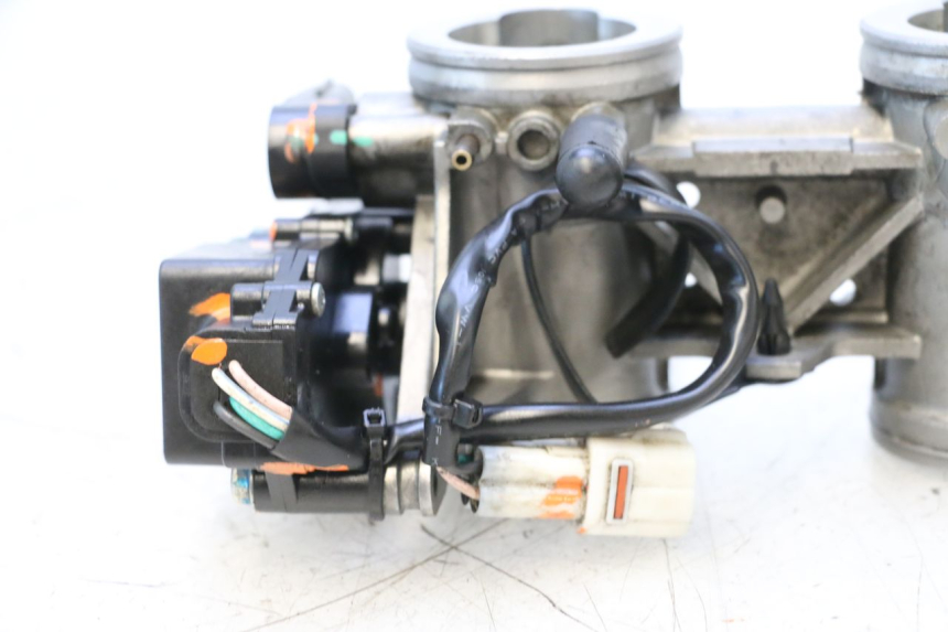photo de INJECTION KAWASAKI ER-6 ER6 F ABS 650 (2012 - 2016) - Zoom composants