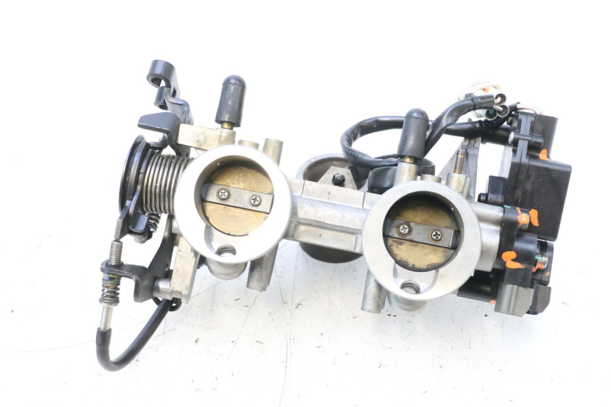 photo de INJECTION KAWASAKI ER-6 ER6 F ABS 650 (2012 - 2016) - Gros plan technique