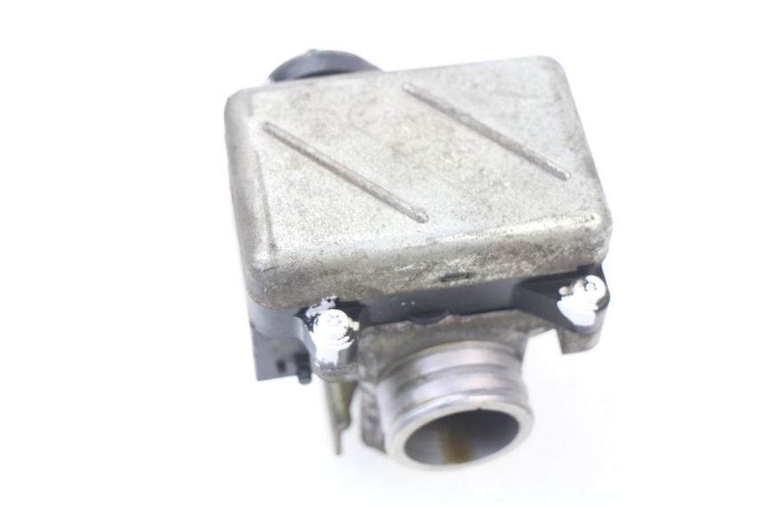 photo de INJECTION HONDA FES PANTHEON 125 (2003 - 2007) - Zoom composants