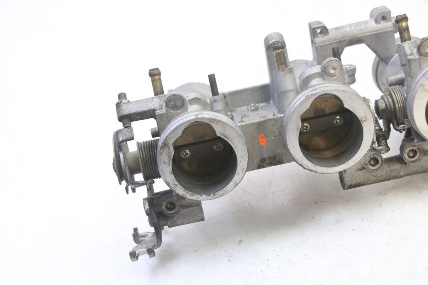 photo de INJECTION YAMAHA FZ6 FAZER S2 600 (2007 - 2011)