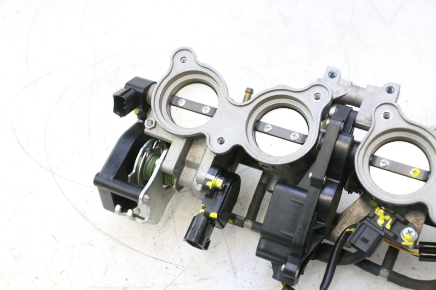 photo de INJECTION YAMAHA FZ8 800 (2010 - 2016) - Détail de la pièce