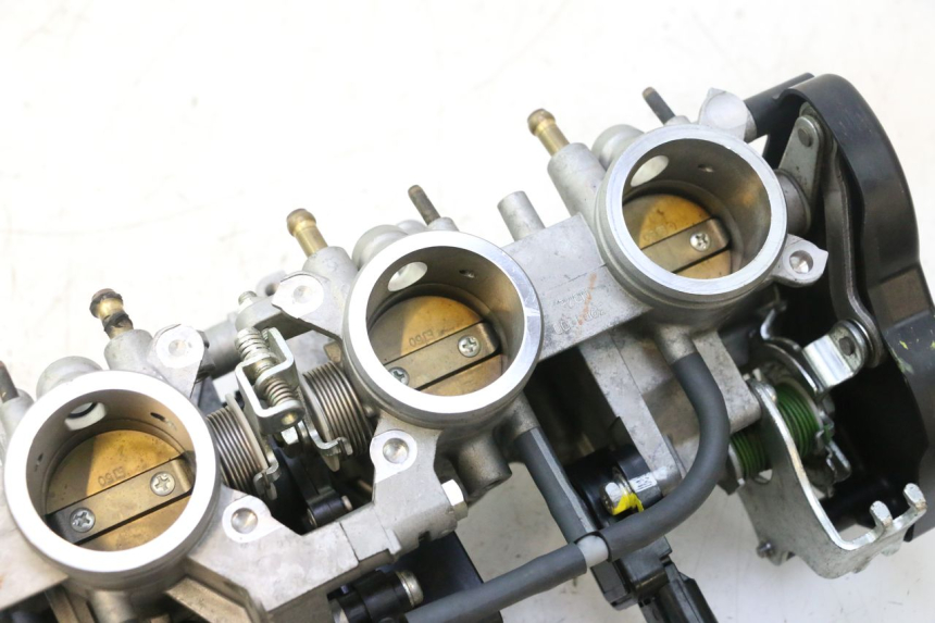 photo de INJECTION YAMAHA FZ8 800 (2010 - 2016) - Photo complémentaire