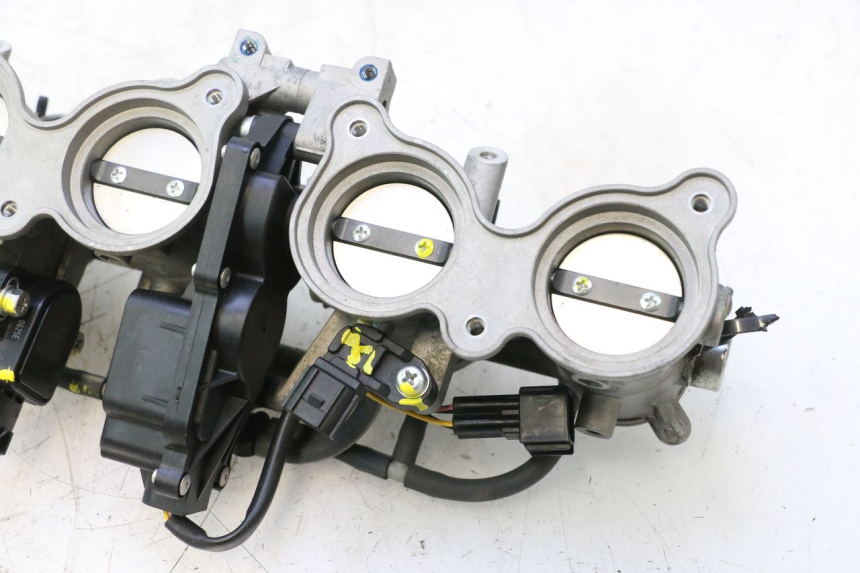 photo de INJECTION YAMAHA FZ8 800 (2010 - 2016) - Zoom état d’usage