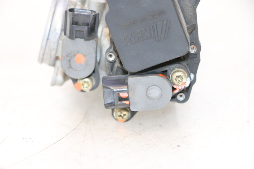 photo de INJECTION SUZUKI GSR 600 (2005 - 2012) - État de surface