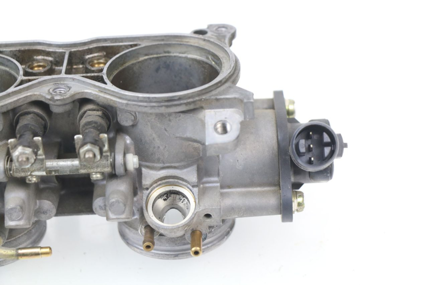 photo de INJECTION HONDA CBR 929 RR FIREBLADE 900 (2000 - 2001)