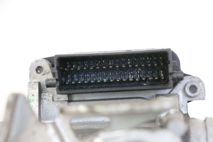 photo de INJECTION HONDA FES S-WING SWING ABS 125 (2007 - 2015)
