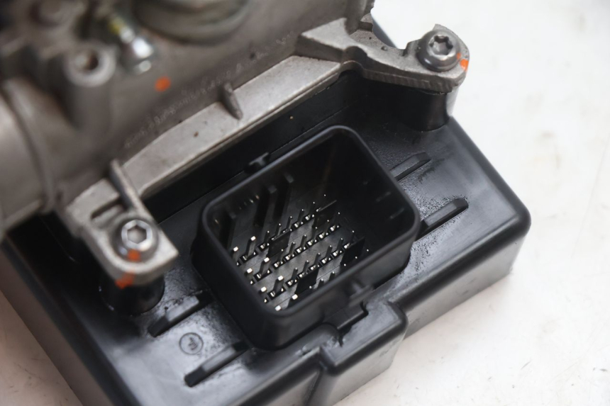 photo de INJECTION PEUGEOT KISBEE 2T 50 (2018 - 2022) - Zoom état d’usage