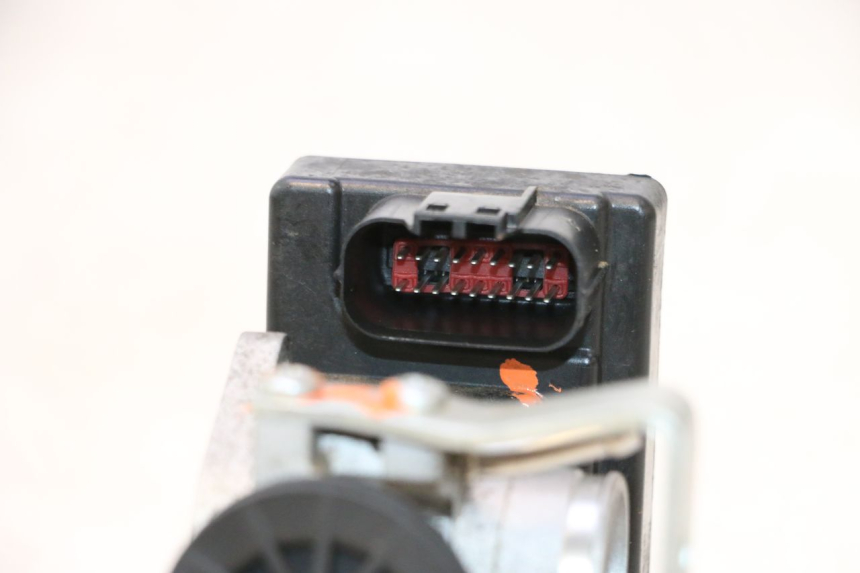 photo de INJECTION PEUGEOT KISBEE 4T 50 (2018 - 2022) - Autre angle de vue