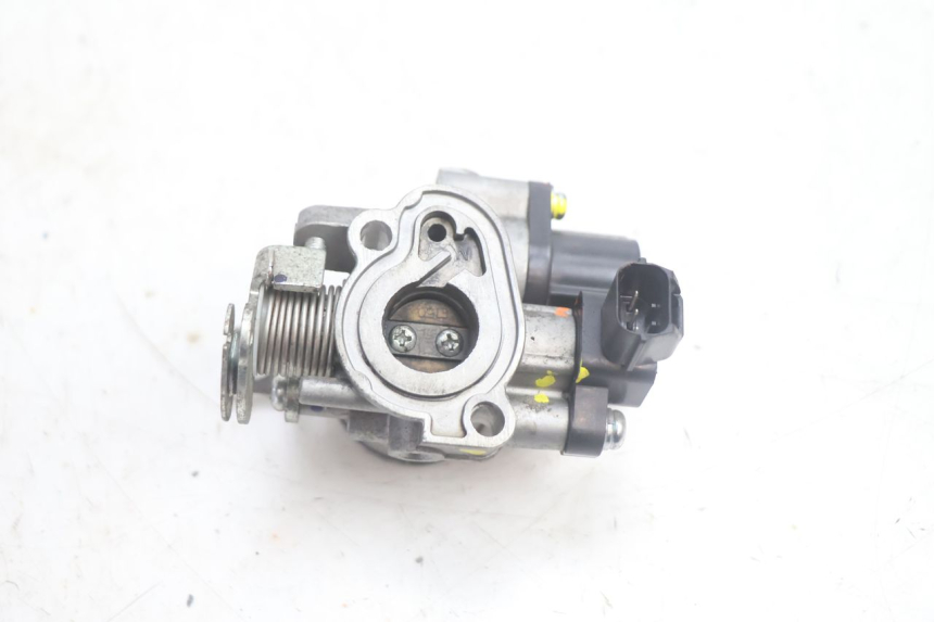 photo de INJECTION PEUGEOT KISBEE 4T 50 (2018 - 2022) - Autre angle de vue