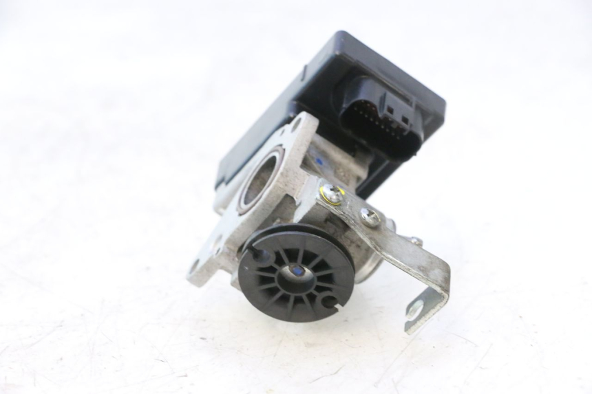 photo de INJECTION PEUGEOT KISBEE 4T 50 (2018 - 2022) - Gros plan technique