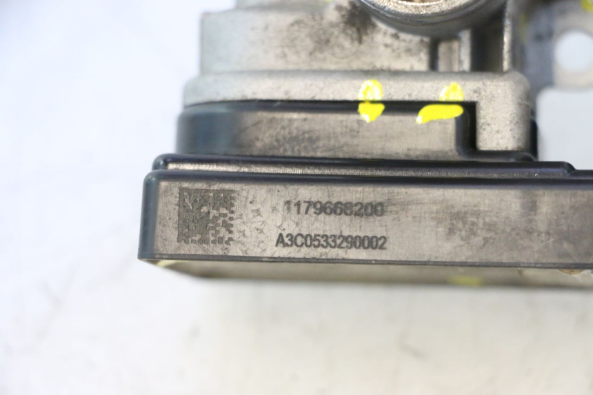 photo de INJECTION PEUGEOT KISBEE 4T 50 (2018 - 2022) - Points de fixation