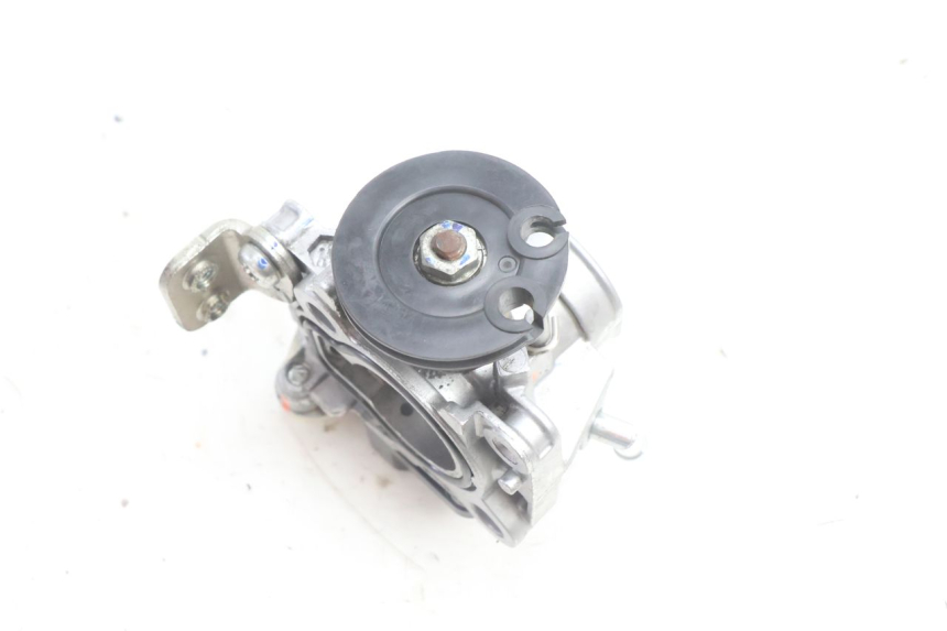 photo de INJECTION YAMAHA N-MAX NMAX 125 (2021 - 2024) - Gros plan technique