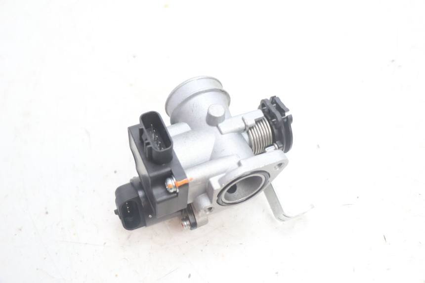 photo de INJECTION JM MOTORS R-MAX TECH 50 (2024 - 2026) - Gros plan technique