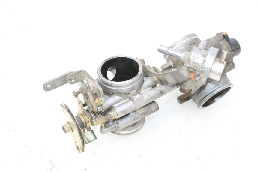 photo de INJECTION DUCATI SS IE DS CARENEE 1000 (2002 - 2006) - Points de fixation