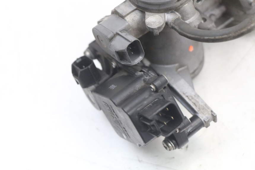 photo de INJECTION SUZUKI GSR 750 (2011 - 2017)