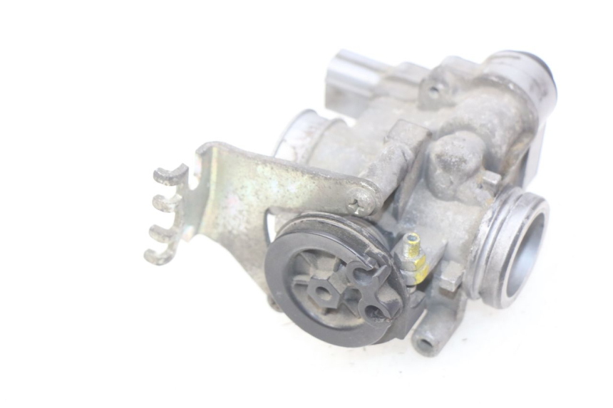 photo de INJECTION SUZUKI SIXTEEN 125 (2008 - 2010)