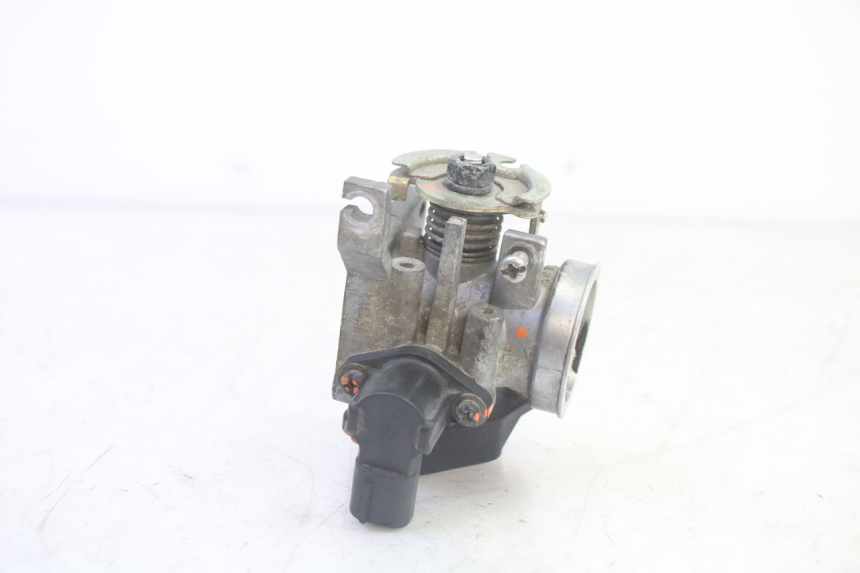 photo de INJECTION DAELIM VJ ROADWIN FI 125 (2008 - 2017) - Gros plan technique