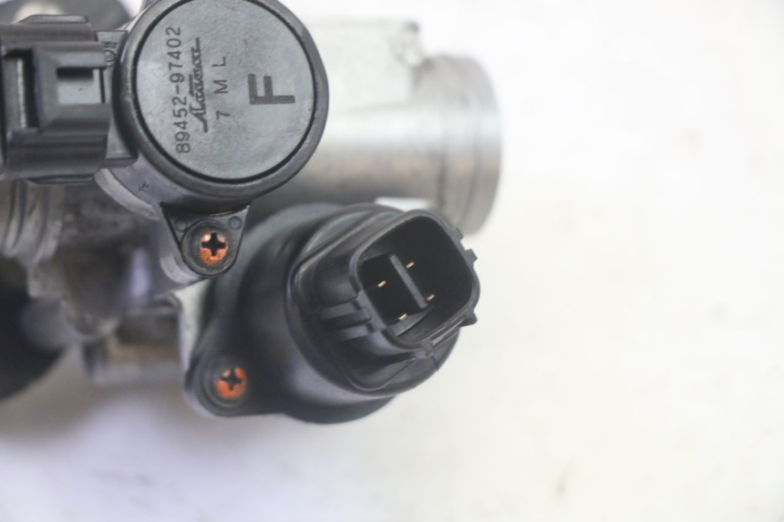 photo de INJECTION YAMAHA XMAX X-MAX 125 (2006 - 2009) - Points de fixation