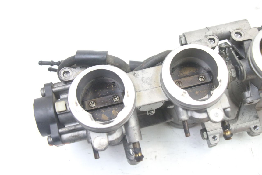 photo de INJECTION YAMAHA FZ6 FAZER S2 600 (2007 - 2011)