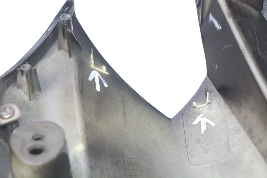 photo de INTERIEUR TETE FOURCHE DROIT HYOSUNG COMET GTR 125 (2007 - 2014) - Autre angle de vue