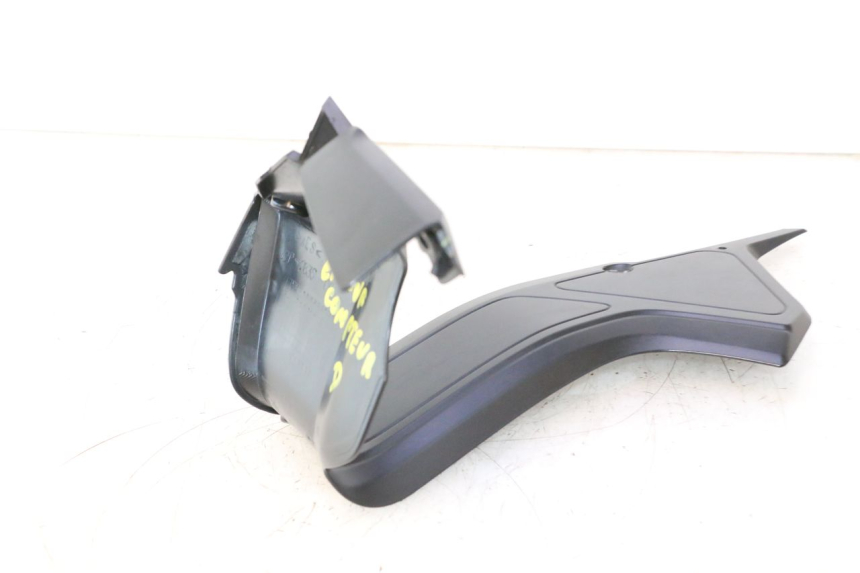 photo de INTERIEUR TETE FOURCHE DROIT YAMAHA FZ8 800 (2010 - 2016) - Zoom état d’usage