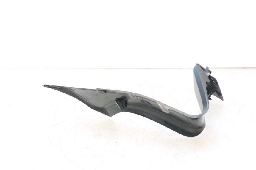 photo de INTERIEUR TETE FOURCHE DROIT YAMAHA FZ8 800 (2010 - 2016) - Gros plan technique