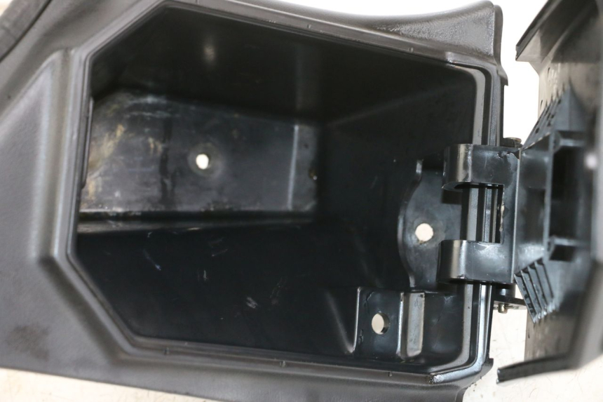 photo de INTERIEUR TETE FOURCHE DROIT KAWASAKI GTR 1000 (1994 - 2004)