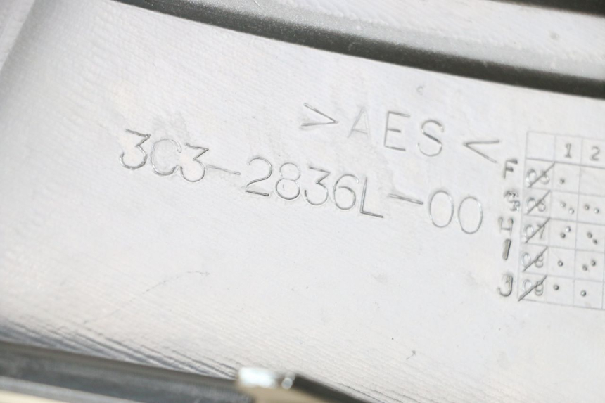 photo de INTERIEUR TETE FOURCHE DROIT YAMAHA FZ1 FAZER 1000 (2007 - 2009) - Détail de la pièce