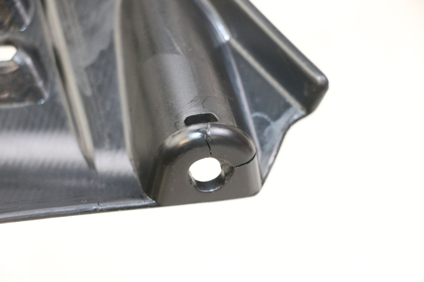 photo de INTERIEUR TETE FOURCHE DROIT YAMAHA FZ1 FAZER 1000 (2007 - 2009) - Gros plan technique