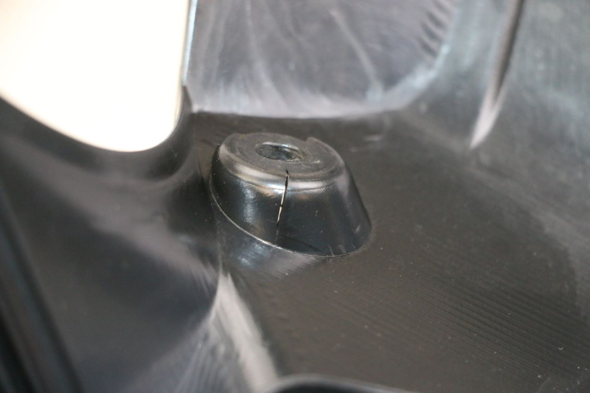 photo de INTERIEUR TETE FOURCHE DROIT YAMAHA FZ1 FAZER 1000 (2007 - 2009) - Vue d’ensemble