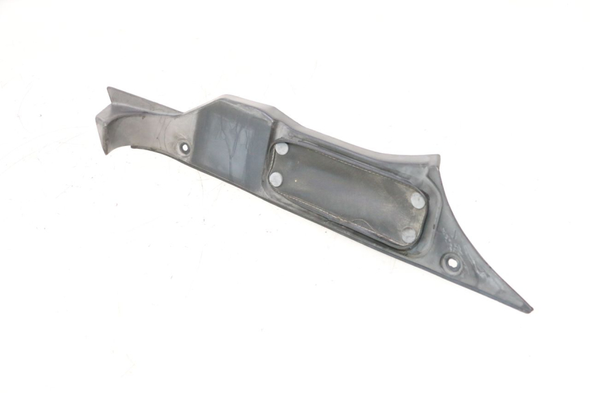 photo de INTERIEUR TETE FOURCHE GAUCHE KAWASAKI GPX F ZX750F 750 (1986 - 1990) - Détail de la pièce
