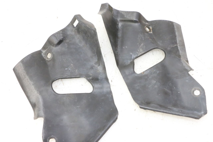 photo de INTERIEUR TETE DE FOURCHE TRIUMPH SPRINT 900 (1995 - 1998)