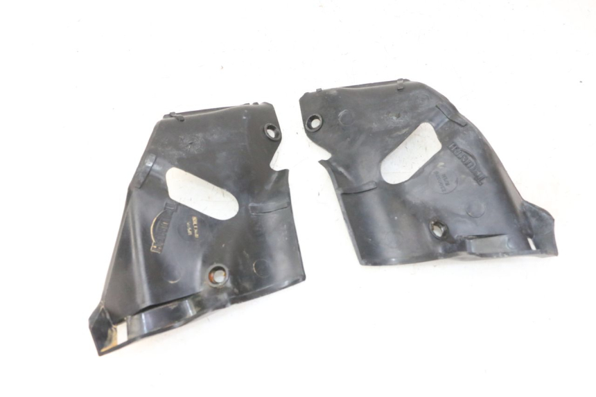 photo de INTERIEUR TETE DE FOURCHE TRIUMPH SPRINT 900 (1995 - 1998)