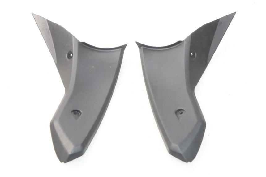 photo de INTERIEUR TETE DE FOURCHE TRIUMPH SPRINT ST ABS 1050 (2005 - 2007) - Vue principale