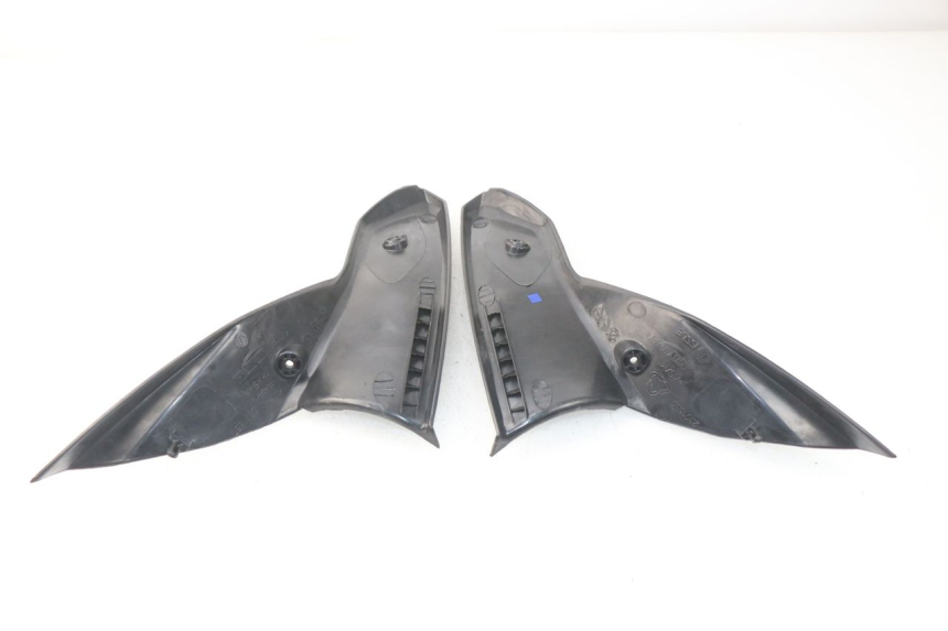 photo de INTERIEUR TETE DE FOURCHE TRIUMPH SPRINT ST ABS 1050 (2005 - 2007) - Détail de la pièce