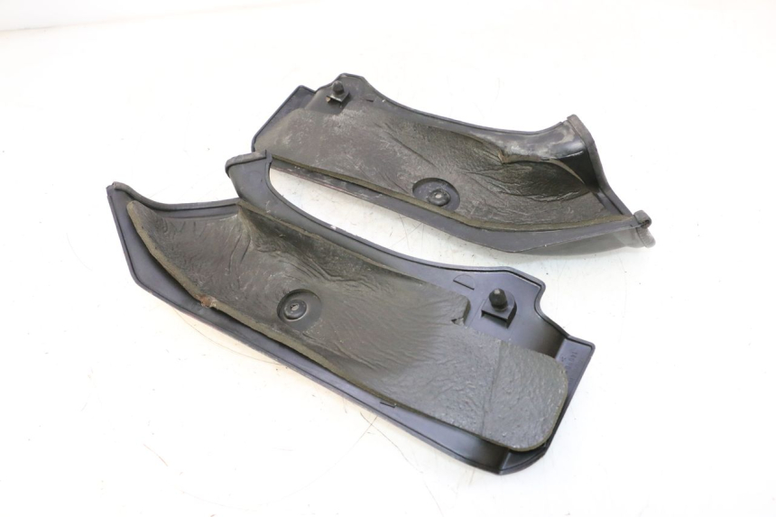 photo de INTERIEUR TETE DE FOURCHE KAWASAKI ZX-6R ZX6R 600 (1995 - 1997) - Détail de la pièce
