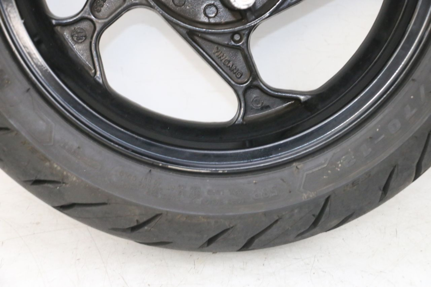 photo de JANTE ARRIÈRE ET PNEU MAG POWER BOMBERS 4T 50 (2016 - 2026) - Zoom composants