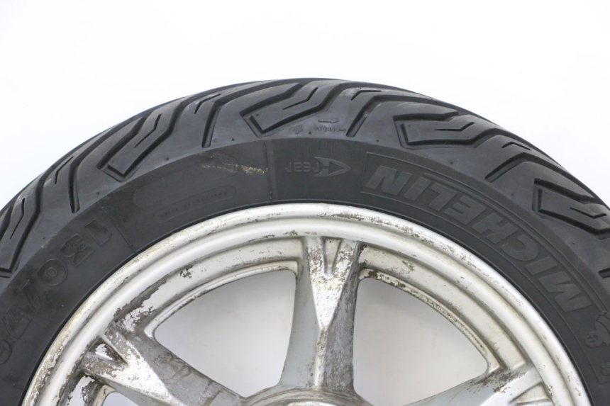 photo de JANTE ARRIÈRE ET PNEU SUZUKI BURGMAN 125 (2007 - 2014)