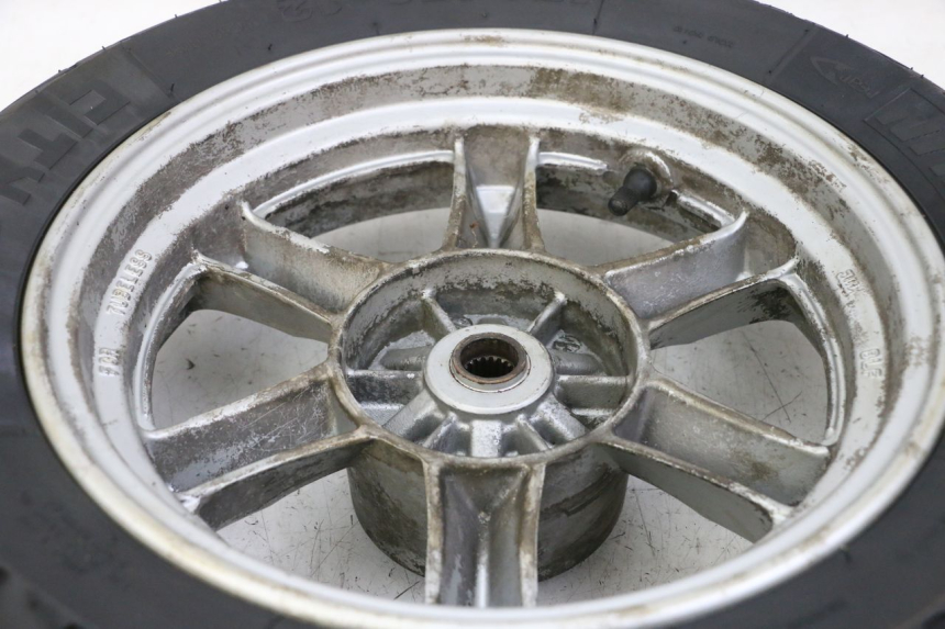 photo de JANTE ARRIÈRE ET PNEU SUZUKI BURGMAN 125 (2007 - 2014)