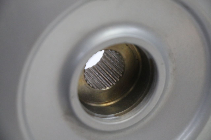 photo de JANTE ARRIÈRE ET PNEU PIAGGIO FLY 2T 50 (2004 - 2017)