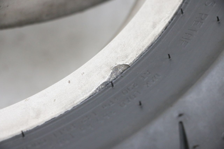 photo de JANTE ARRIÈRE ET PNEU PIAGGIO FLY 4T 50 (2013 - 2017) - Pièce contrôlée