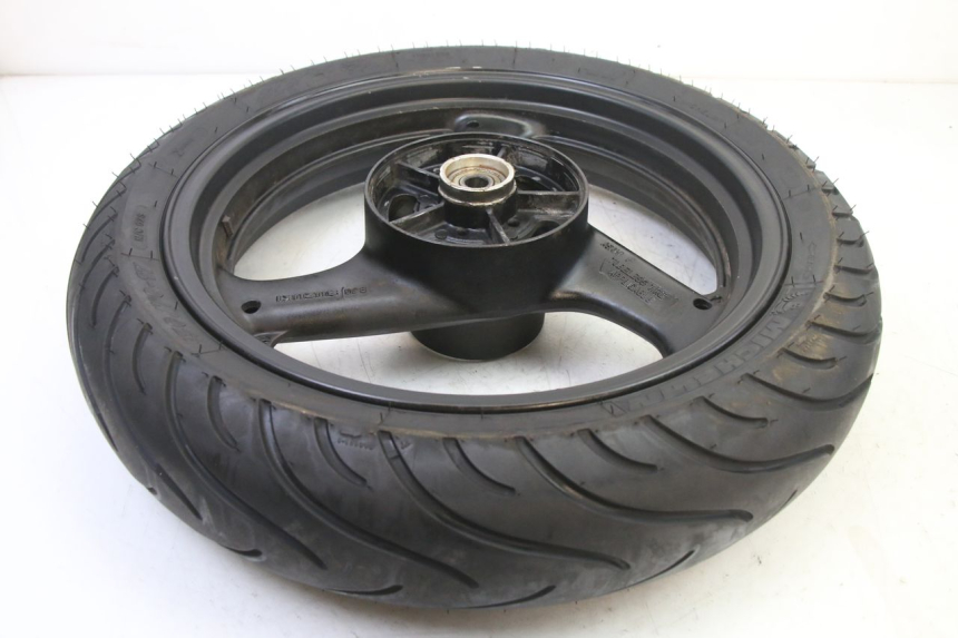 photo de JANTE ARRIÈRE ET PNEU SUZUKI GS GSE 500 (2001 - 2003)
