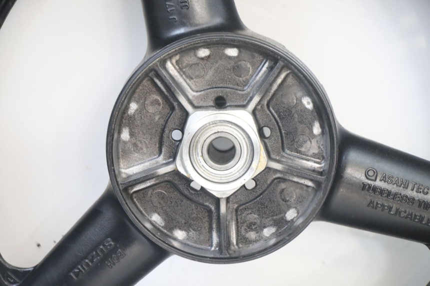 photo de JANTE ARRIÈRE ET PNEU SUZUKI GSF S BANDIT 600 (2000 - 2004) - Vue produit