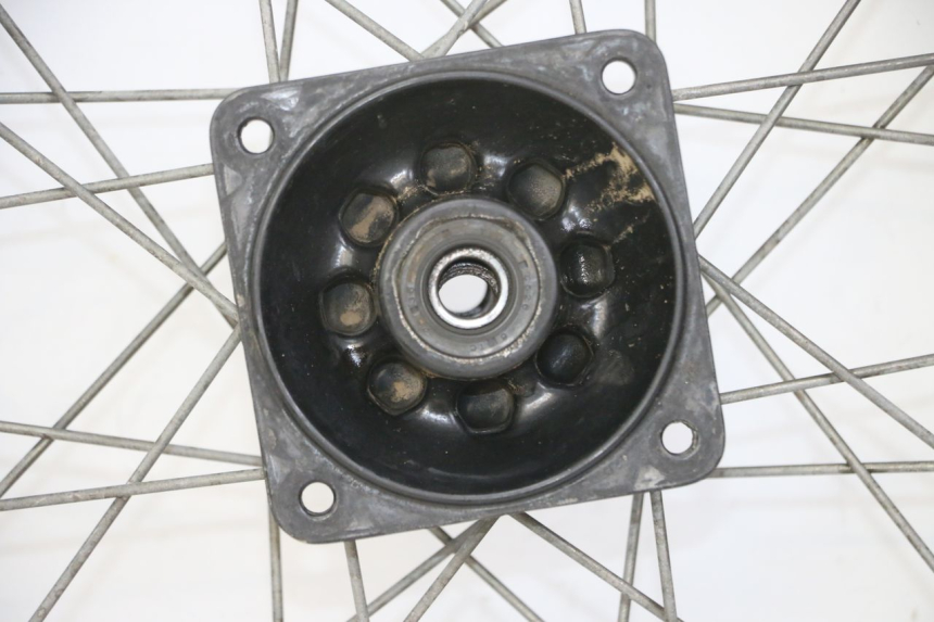 photo de JANTE ARRIÈRE ET PNEU HONDA CR 85 (2003 - 2007)