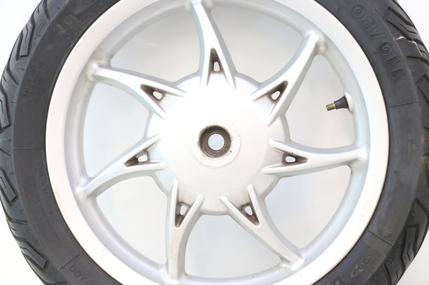photo de JANTE ARRIÈRE ET PNEU PIAGGIO LIBERTY IGET S 125 (2016 - 2020) - Zoom état d’usage