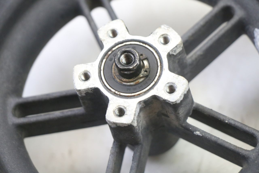 photo de JANTE ARRIÈRE ET PNEU XIAOMI MI PRO 2 1