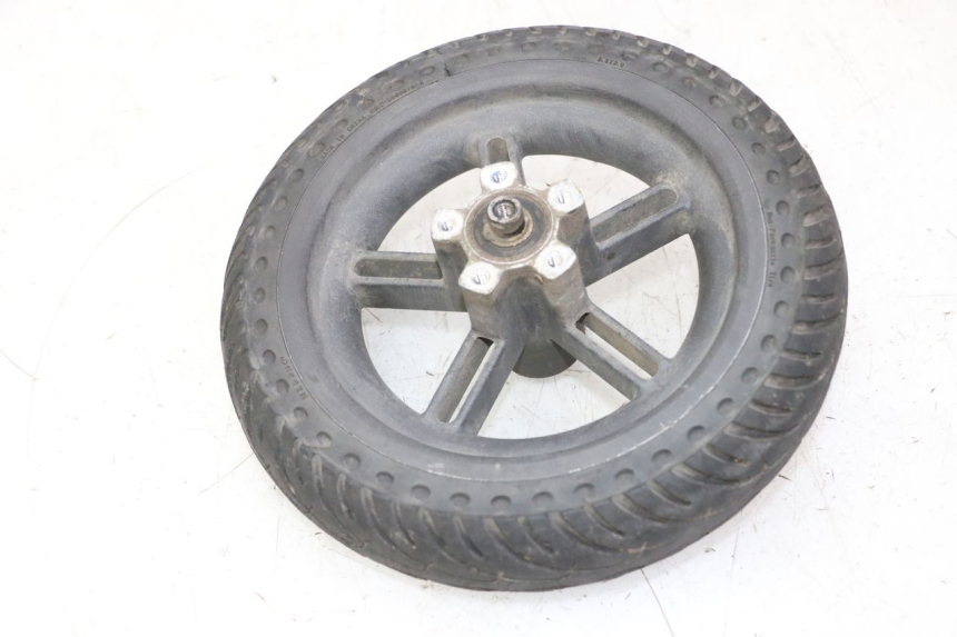 photo de JANTE ARRIÈRE ET PNEU XIAOMI MI PRO 2 1