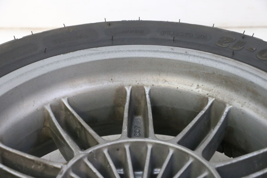 photo de JANTE ARRIÈRE ET PNEU PIAGGIO MP3 125 (2006 - 2014)